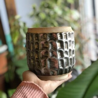 Maceta Surcos Dorada con Borde